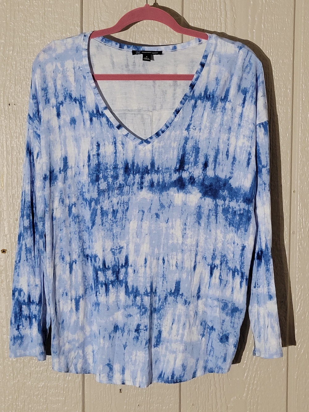 INC International Concepts Blue and White Tie-Dye V-Neck Long Sleeve Top